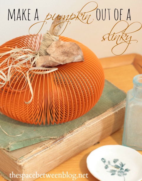 pumpkin-craft-from-a-slinky