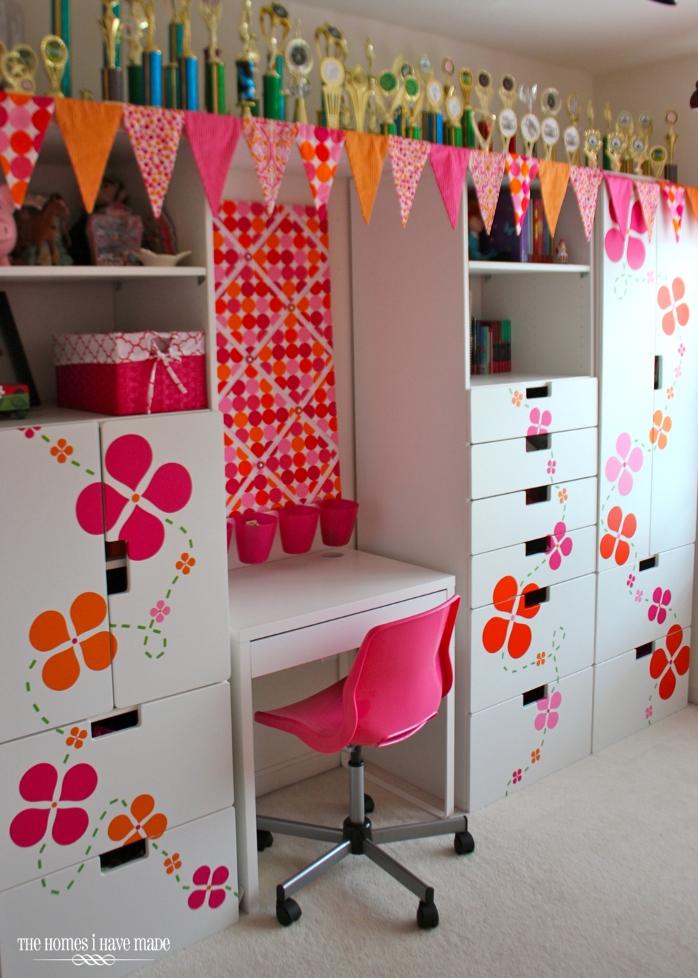 4 Creative Ways To Use Vinyl On Your Walls Adding The Colorful Flower Vinyl Images To Walls Cabinets And Dresser Makes For