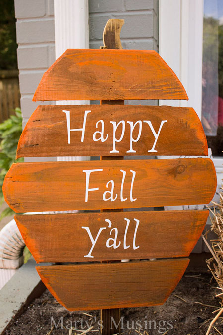 Fall Favorites Fence Board Pumpkin ForRent.com So many great ideas for fall entertaining, cooking, and decor!