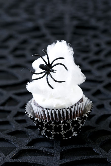 Fall Favorites Spiderweb Cupcakes ForRent.com So many great ideas for fall entertaining, cooking, and decor!
