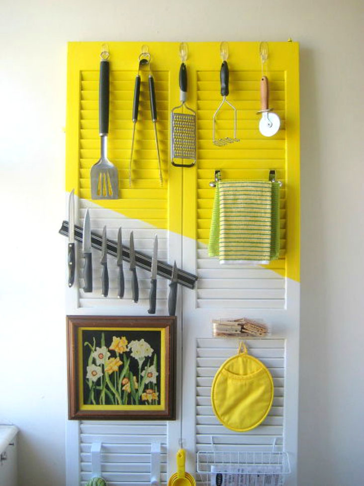 clever kitchen door organization