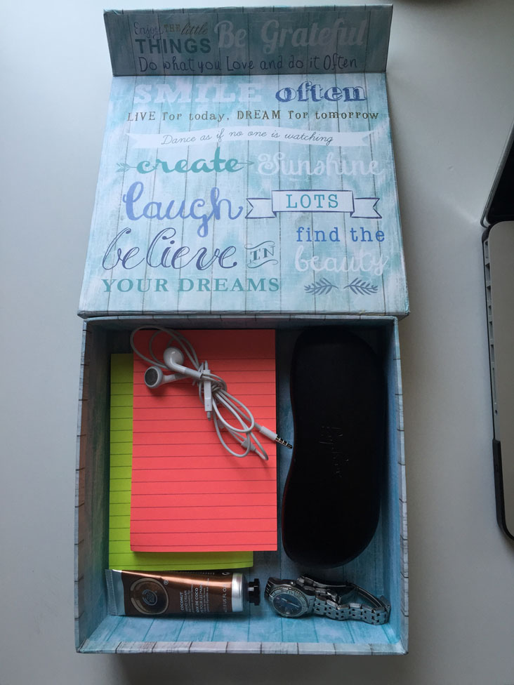 office desk items box