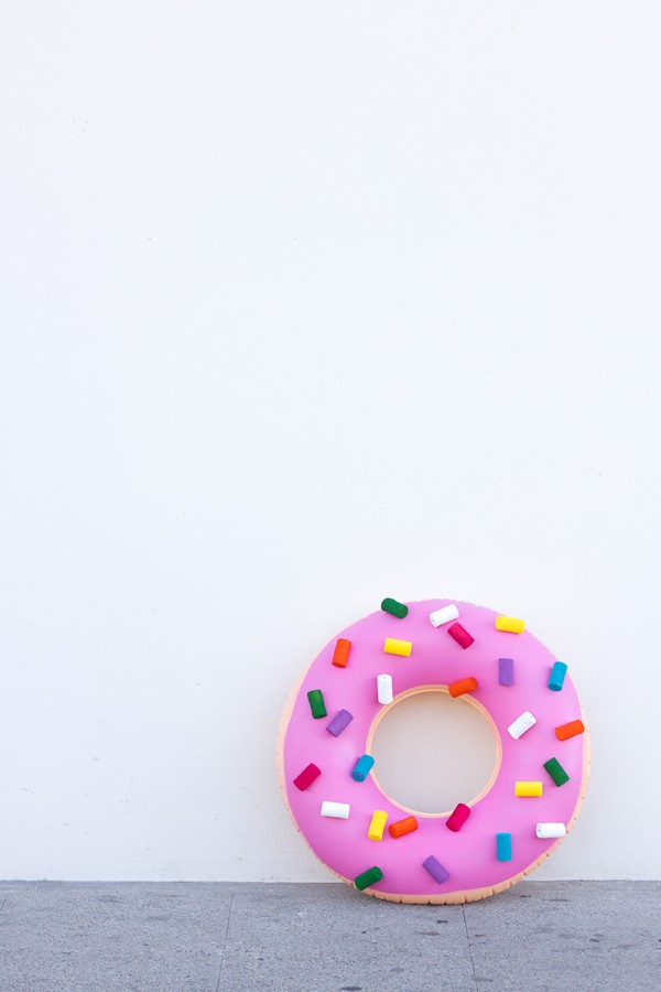 DIY-Donut-Costume2-600x900