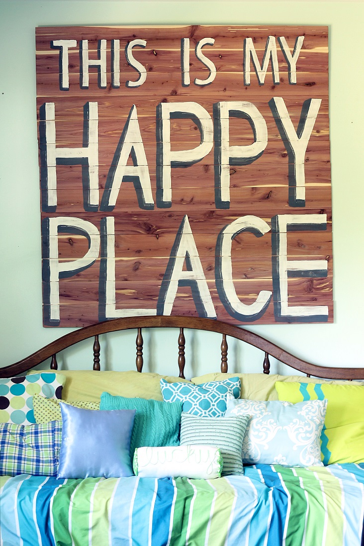 Statement Pieces Above the Headboard 02