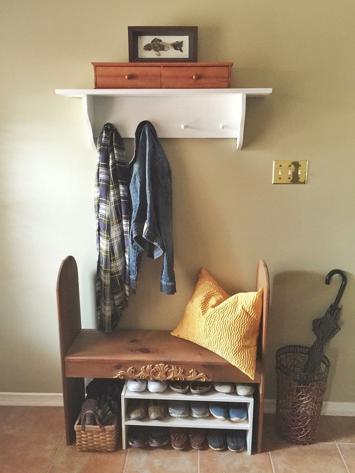 Entryway Storage 01