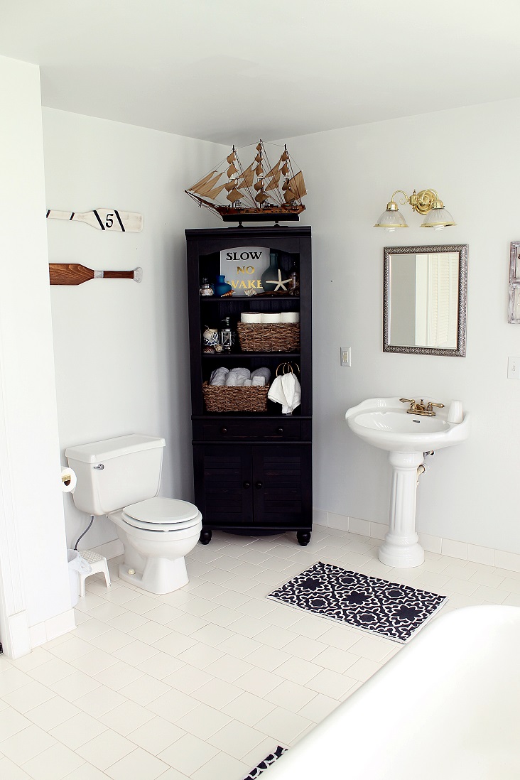 Useful Bathroom Decor 06