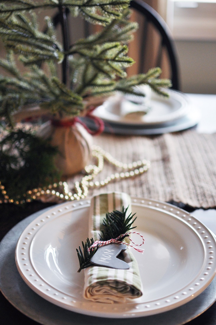 How to Set a Cozy Winter Table Setting Quickly How to Set a Cozy Winter Table Setting Quickly