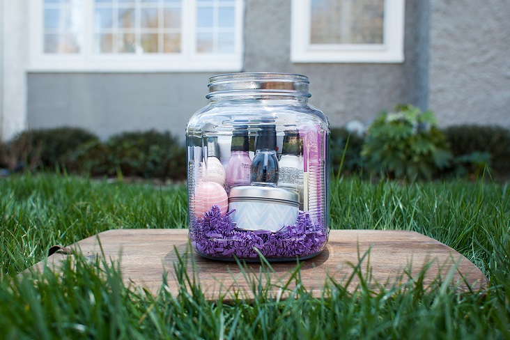 Create a DIY Jar of Love for Your Mother’s Day Gift