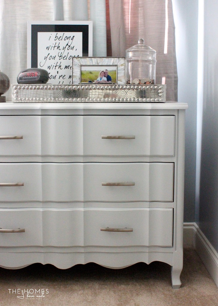 5 Easy Ways to Dress Up Your Bedroom-04