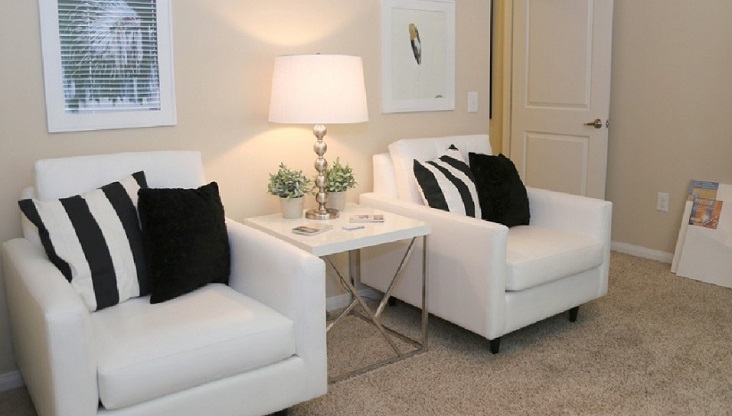 Wow of White Black and White 2