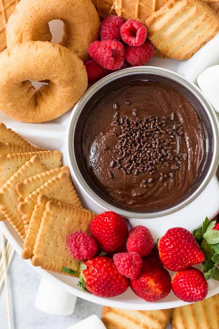 chocolate-cake-batter-fondue-4