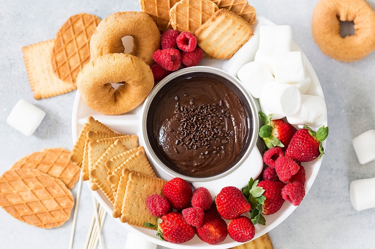 chocolate-cake-batter-fondue