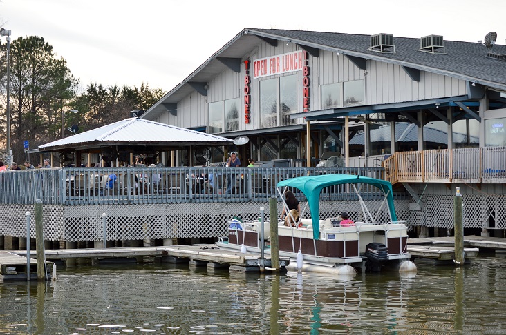 Best Outdoor Patios to Enjoy Al Fresco Partying on in Charlotte-2