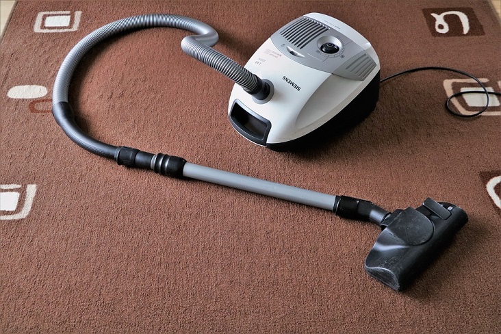 must-have-cleaning-supplies-mini-vacuum