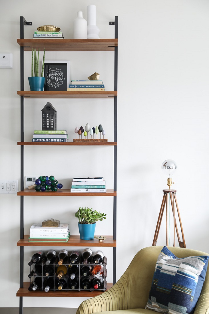 No-Fail Tips for Styling a Bookcase