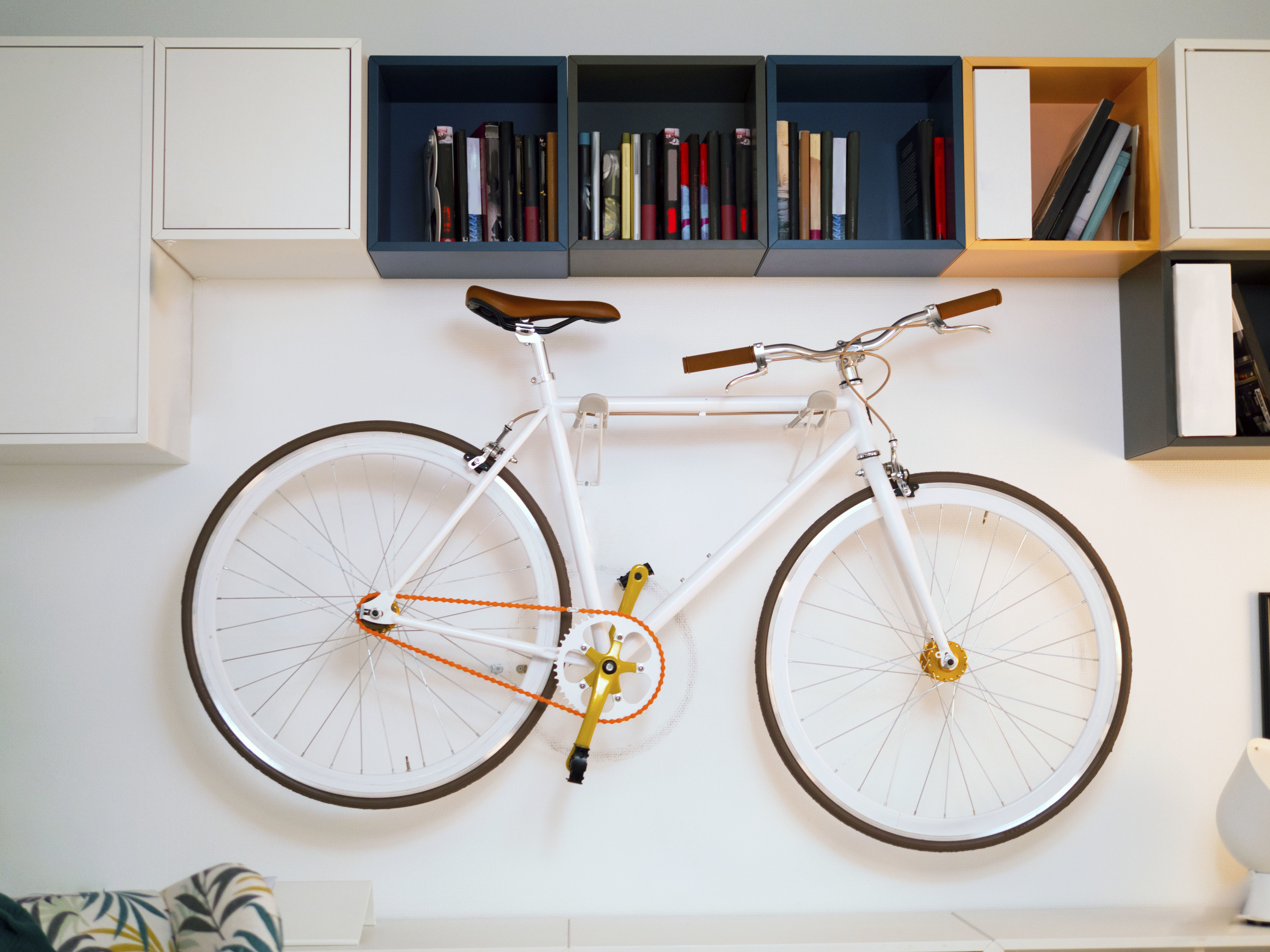 bicycle storage small apartment