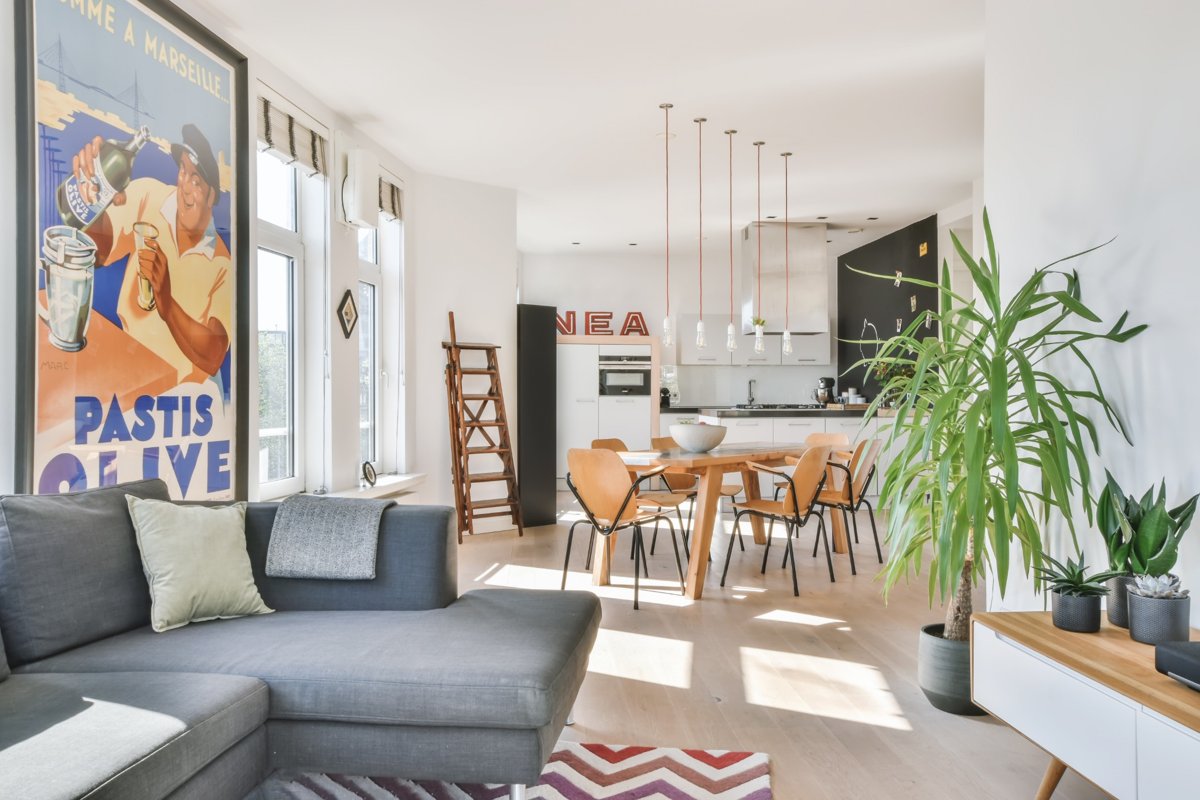 How to Decorate a Small Apartment: Decorating Tips for Small Spaces