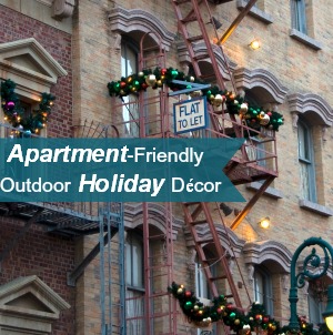 Apartment-Friendly Outdoor Holiday Décor
