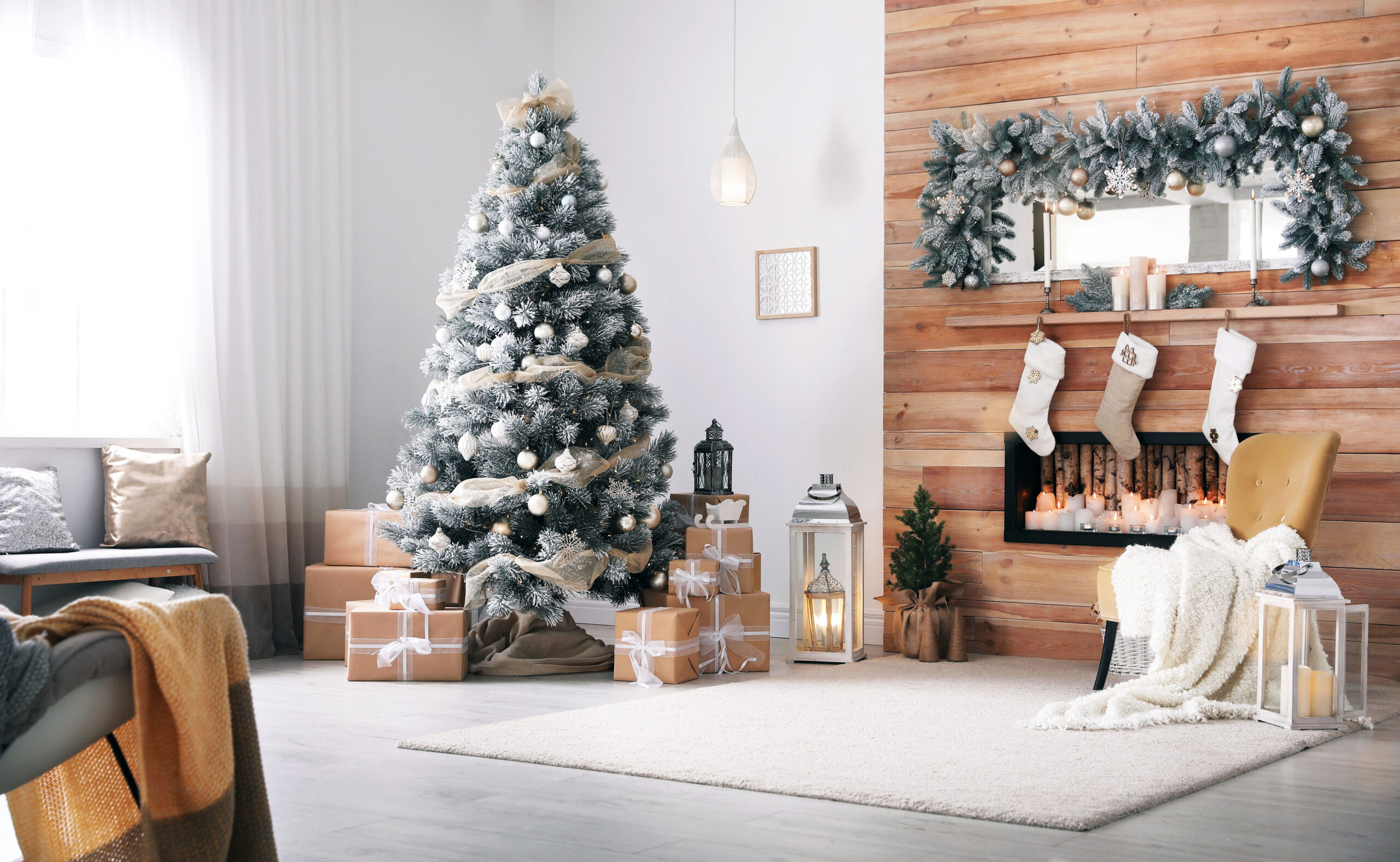How Many Lights Should Go on a Christmas Tree?