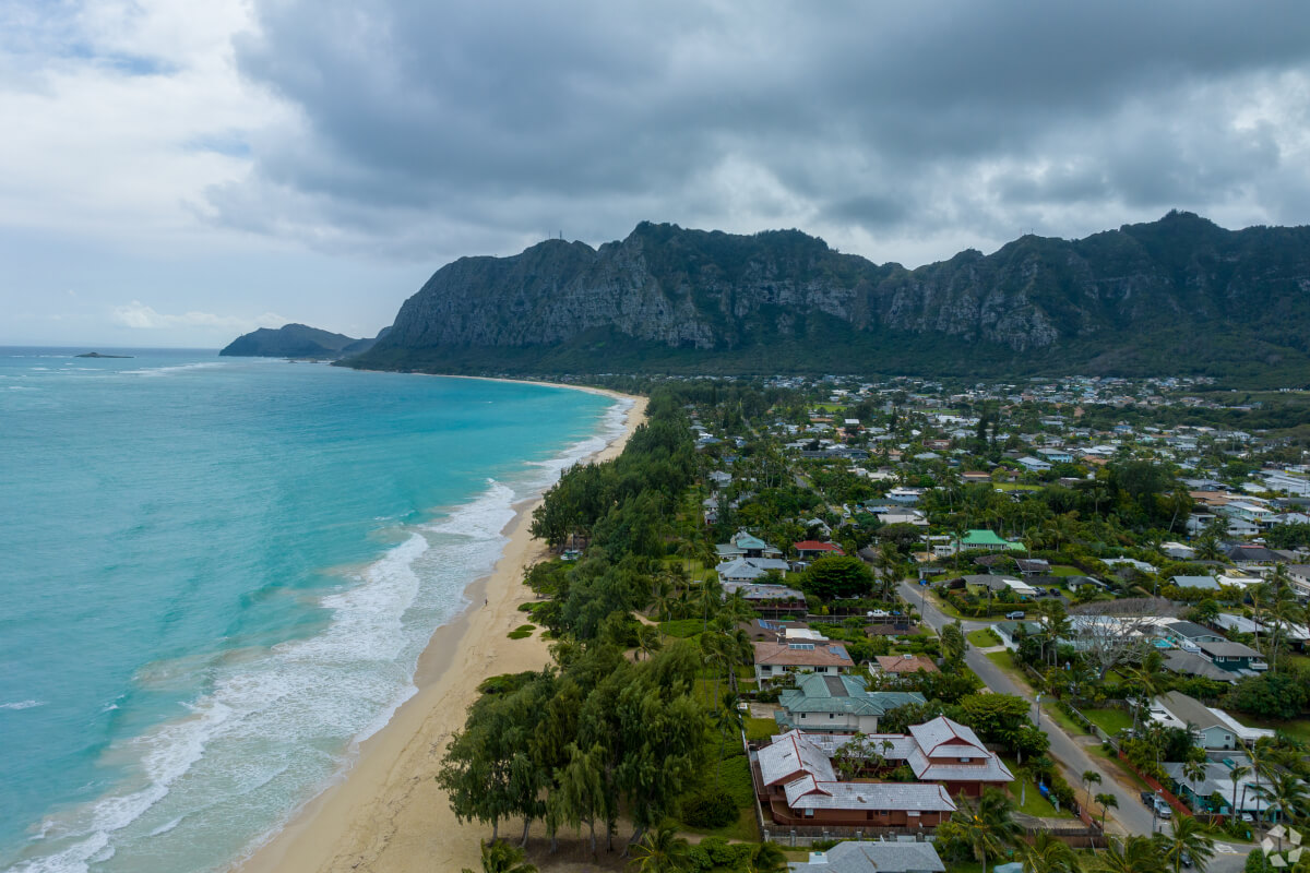What to Know About Living in a Tourist Town