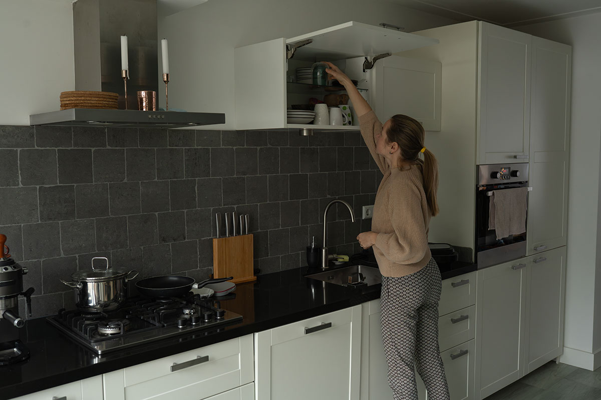 How to Maximize Space in Your Kitchen Cabinets